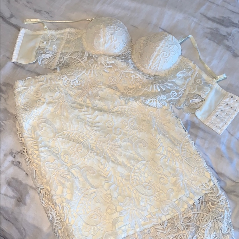 White lace two piece set